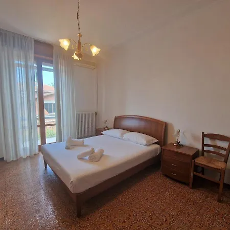 Fuoriporta Affitti Brevi - Giovenale Piccolo * Parma