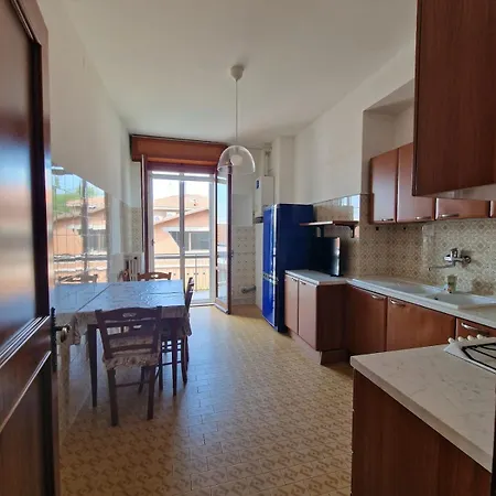 Apartamento Fuoriporta Affitti Brevi - Giovenale Piccolo Parma