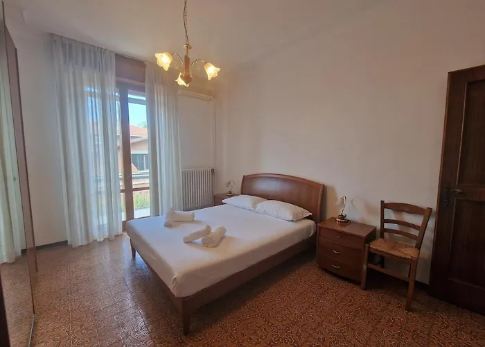 Fuoriporta Affitti Brevi - Giovenale Piccolo * Parma